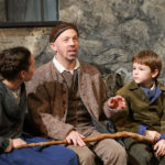 Salzburger Adventsingen 2025
"Der blinde Hirte" im Festspielhaus Salzburg
Im Bild Edwin Hochmuth als Blinder Hirte mit den Hirtenkindern
Foto: Franz Neumayr 21.11.2025