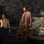 Salzburger Adventsingen 2025
"Der blinde Hirte" im Festspielhaus Salzburg
Im Bild Edwin Hochmuth als "Hirte" - mit Hirtenkindern
Foto: Franz Neumayr 21.11.2025